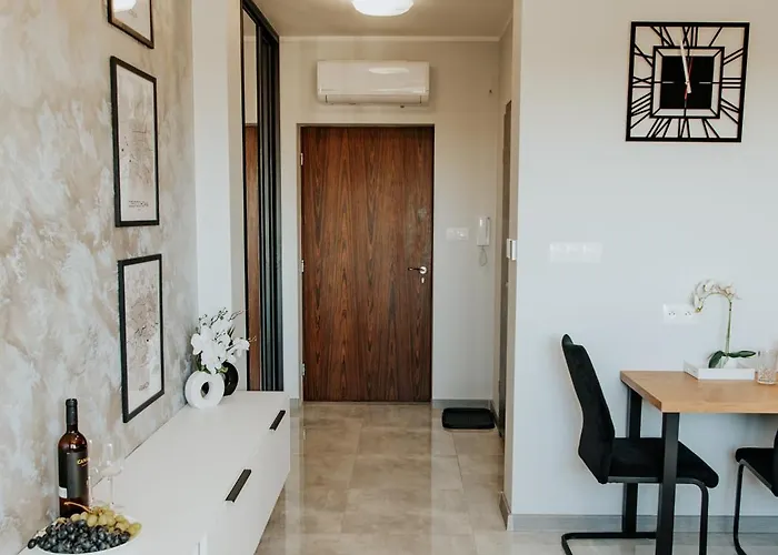 Eu 'garaz Gratis' Apartment